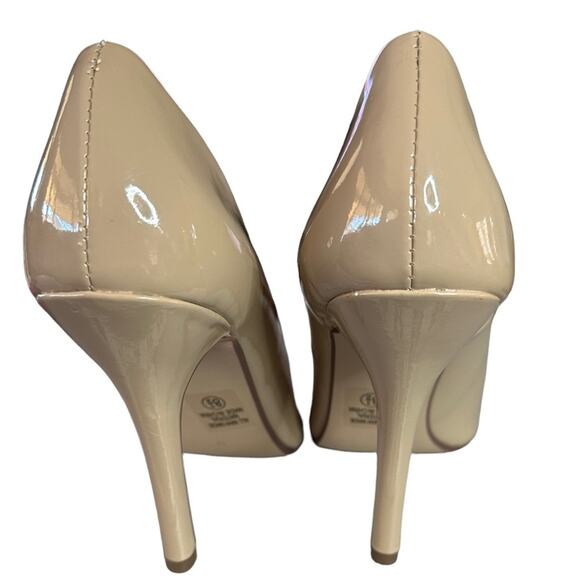 HEART in D tan pumps faux patent leather 4.5” heel size 8.5 - Picture 5 of 11